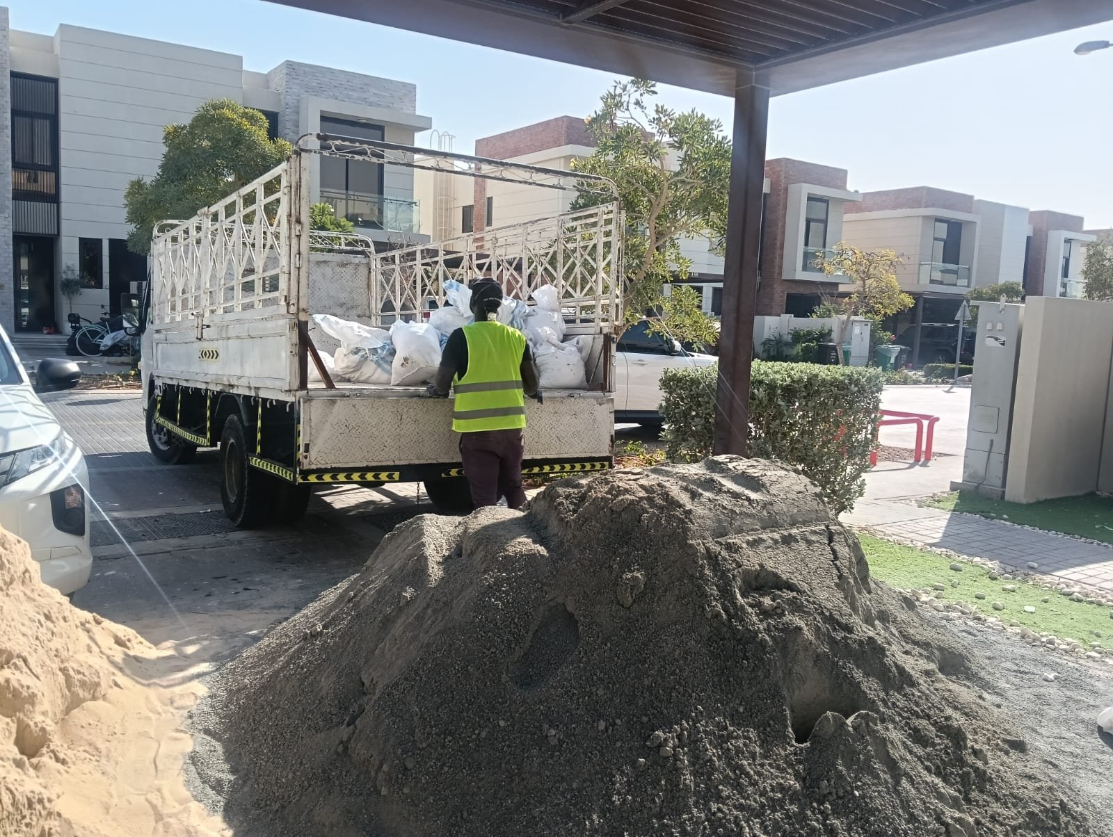 Residential Junk Removal in Jumeirah: The Complete Guide for Dubai Homeowners